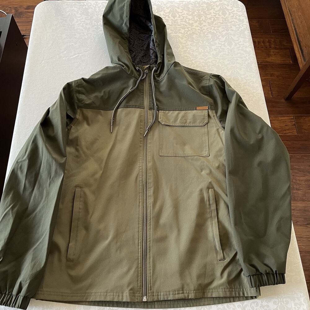 Voyager Men's Outdoors Lightweight Jacket w/ hood Size Medium Water Resistant